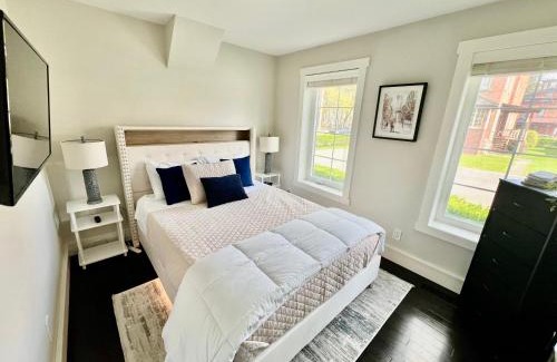 Saratoga Springs Apartment | Upscale Azure by Saratoga Stays