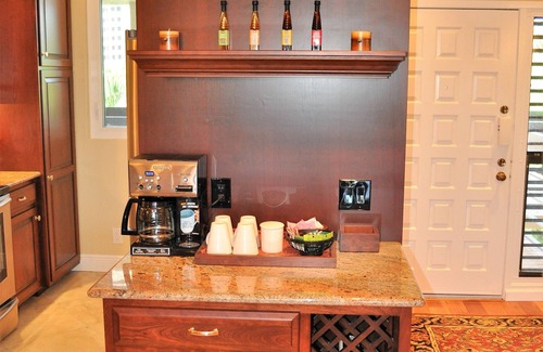 Longboat Key Condo | Upscale Beachplace Condo.summer 2025 now discounted 15%.please inquire