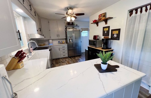 Winston - Salem Cottage | Upscale City Cottage Getaway