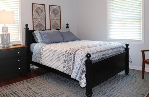 Aiken Cottage | Upscale Cottage off South Boundary