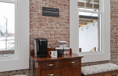 Millersburg Apartment | Upscale Downtown Getaway Walk to Shops & Dining