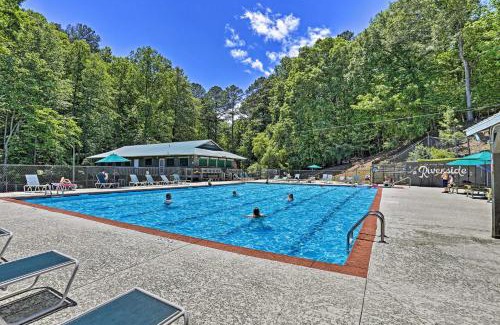 Ellijay House | Upscale Ellijay Cottage with Private Hot Tub and Grill