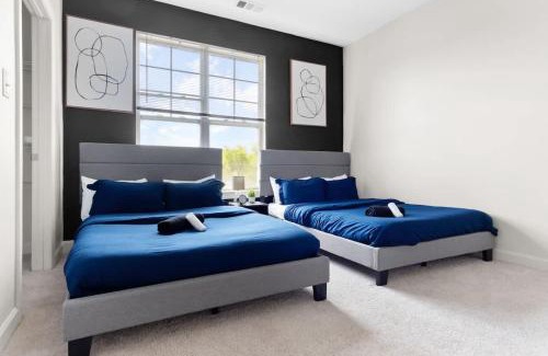 Cary Apartment | Upscale King 2BR Suite Mins Downtown Raleigh