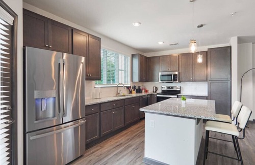 North Raleigh Apartment | Upscale King 5 Bed Suite—in North Raleigh!