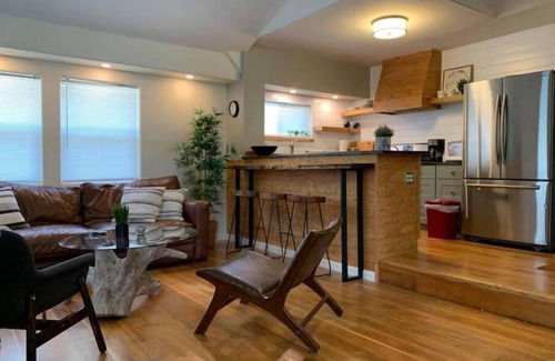 Coram House | Upscale lodging next to Glacier NP North fork unit