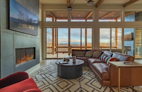Morganton House | Upscale Masterpiece - Mountain Views with Hot Tub