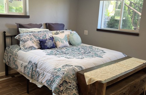 Old Southwest House | Upscale Old NW 1 bedroom guest house.