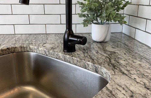Wooster Apartment | Upscale Penthouse Apartment by old Streetcar Line