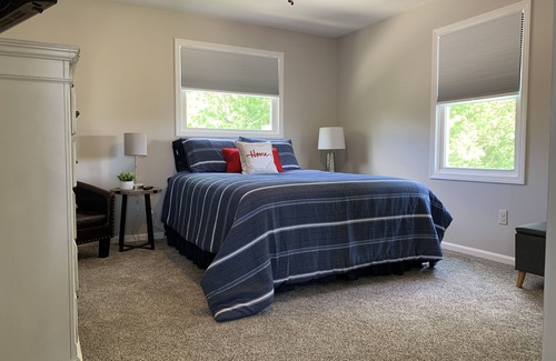 Wooster Apartment | Upscale Penthouse Apartment by old Streetcar Line