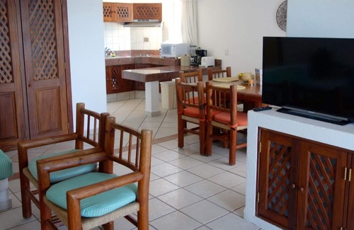 Lazaro Cardenas Condo | Upscale spacious condo with spectacular views of the Bay of Banderas