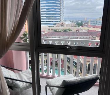 Pinagsama Apartment | Upscale Stylish Suite Near BGC and View of Venice Grand Canal Mall