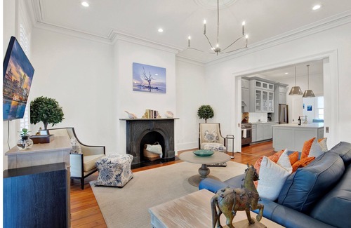 Savannah Victorian District House | Upscale Townhome Savannah, Steps to Forsyth Park, sleeps 7