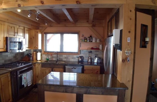 Big White Ski Resort House | Upscale Townhouse At Village Center With Ski In/Out Access.