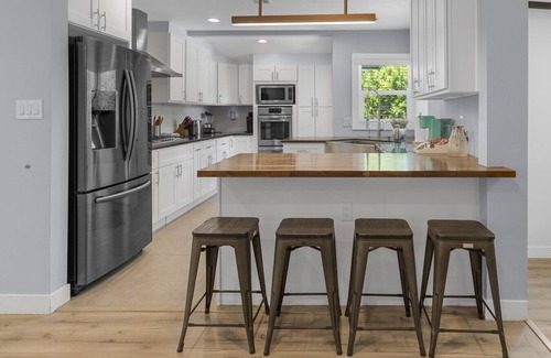 Reseda House | UPSCALE & UPGRADED 3BR HOUSE in ENCINO with GARAGE & LARGE FENCED YARD/PATIO p84