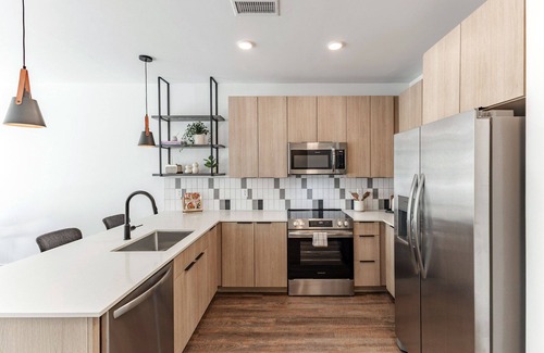 Huntsville House | Upscale Urban Escape w/Kitchen | Near Famous Landmarks & Museums | Pet Friendly