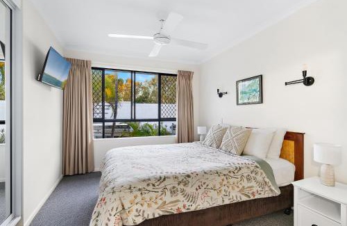 Noosaville Apartment | Upstairs 1 Bedroom Unit in Noosaville Resort