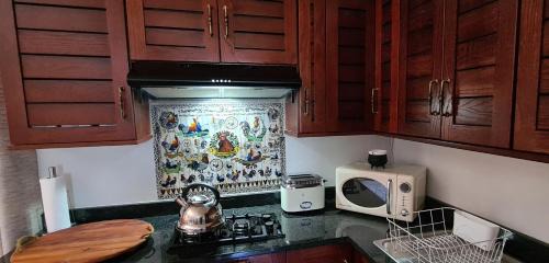 White River Apartment | Upstairs R-1 Self-Catering Unit
