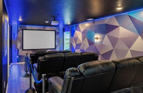 Four Corners House | Upstay 20 Guest Capacity Mansion Near Disney