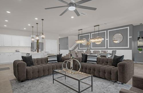 Four Corners House | Upstay 20 Guest Capacity Mansion Near Disney