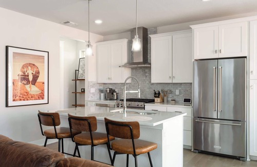 Rosewood House | Upstay: Eastside Home w/Patio & BBQ—11 Mins to DT