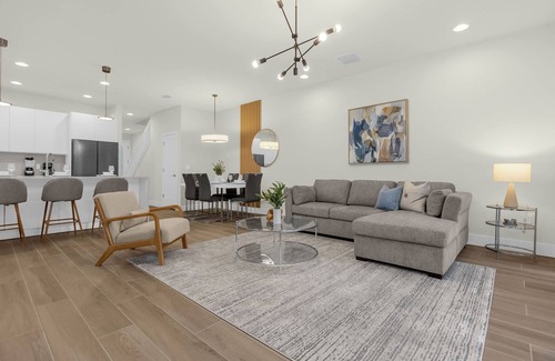 Four Corners Apartment | Upstay - Modern Family Townhome With Pool