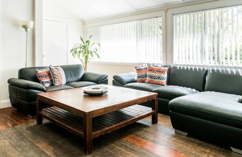Anna Bay Cabin | Upto 15 People Lodge,5 Mins to Major Avtivites in Port Stephen
