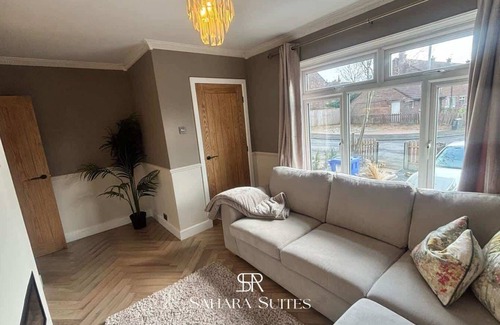 Hyde House | Upto 20%OFF | Modern 2BR Sleeps4 | Contractors