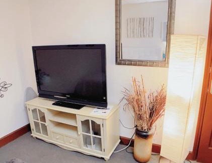 Charlotte Apartment | Uptown area, Cozy king Suite, quiet and private, free parking, walk to restaurants
