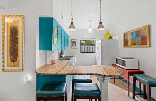 Cocoa Beach Apartment | Uptown Cottage - Walking Distance to all Downtown!