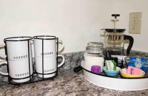 Harrisburg - Hershey House | Uptown Deluxe Suite | Stylish & Spacious | Central Location