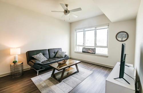 Third Ward Apartment | Uptown Furnished Apartments near BOA Stadium apts