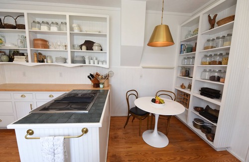 Port Townsend Historic District House | Uptown Port Townsend: Modern Amenities & Victorian Charm