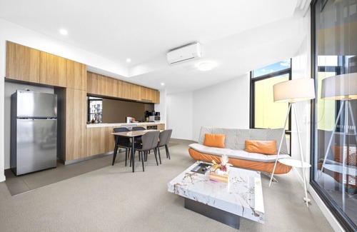 Zetland Apartment | Urban 2BR Oasis in Zetland
