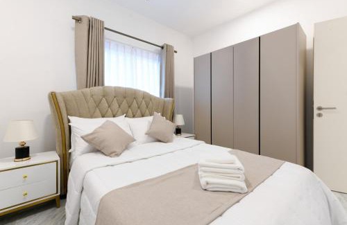 Battaramulla Apartment | Urban 3 bed Luxury Apartment with Swimming Pool and Gym in Colombo -Sri Jayawardenapura