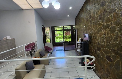 San Salvador House | Urban Backpack. Nómadas Digitales, Coworking wifi free 7/24. Rest and Chill