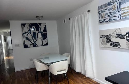 Jersey City Apartment | Urban beautiful home Jersey City 15 mins from NYC 15 mins from Newark airport