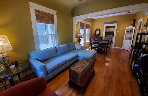 East Ybor House | Urban Bungalow . Close to EVERYTHING!