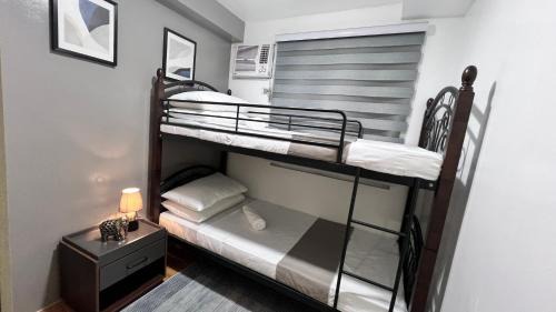 Sasa Hotel | Urban Charms Seawind Condo, 5 mins to Davao Int'l Airport and Wharf to Samal Beach