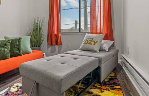 West Philadelphia Apartment | Urban Chic 1BR Apartment