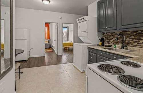 West Philadelphia Apartment | Urban Chic 1BR Apartment