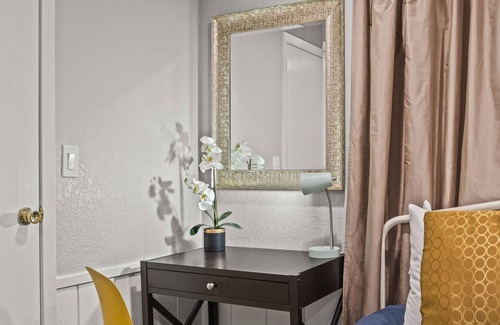 Midtown Sacramento Apartment | Urban Chic Cellar in Midtown Sac with Parking
