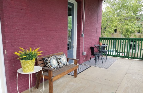 Near East Side Condo | Urban Condo in Historic St. Paul Square, Riverwalk, Downtown, Convention Ctr