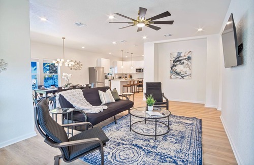 Denver Heights House | Urban Delight 4BR 3BA Near City Center