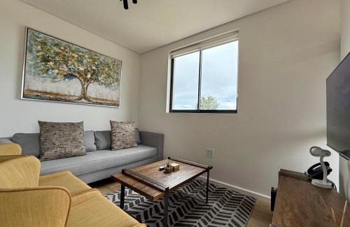 George Central Apartment | Urban Escape - Le Jardin Unit 301