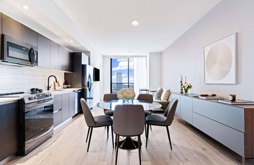 Downtown Miami Hotel | Urban Escape - Two Spacious 3BR Suite with Stunning City Views
