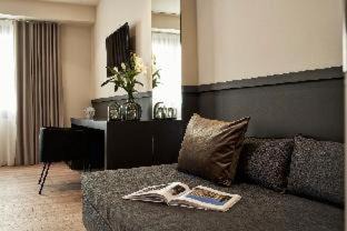 Plaka Hotel | Urban Frame Plaka