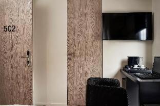 Plaka Hotel | Urban Frame Plaka