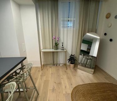 Bullona Apartment | Urban Green Suite