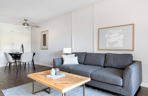 Rampart Village Apartment | Urban Koreatown 1BR w/ Pool, Gym, nr. DTLA & Restos by Blueground
