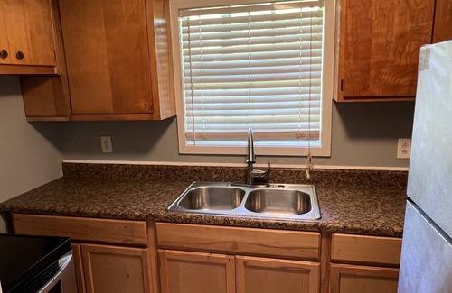 Clarkdale Bed & Breakfast | Urban Lake House